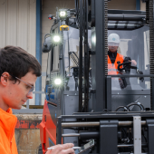 La solution la plus performante pour prévenir les collisions engins/piétons