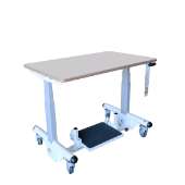 Poste de travail avec repose pied